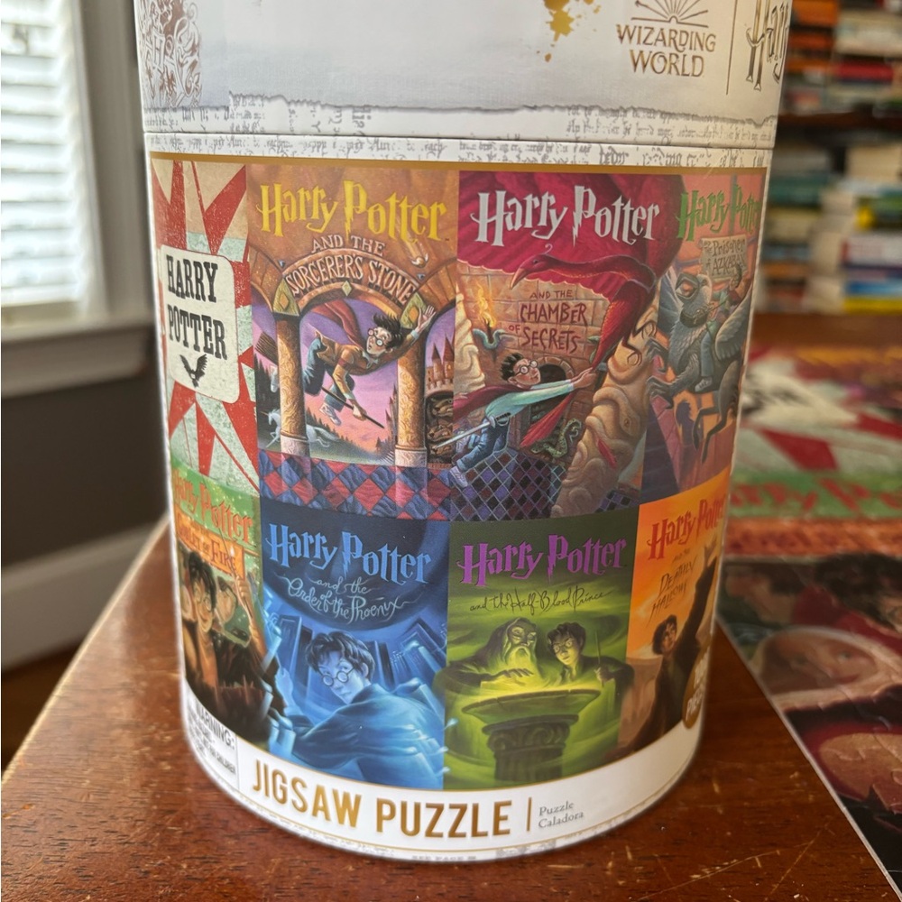 Warner Bros. Harry Potter Jigsaw Puzzle - Red, Blue, Green